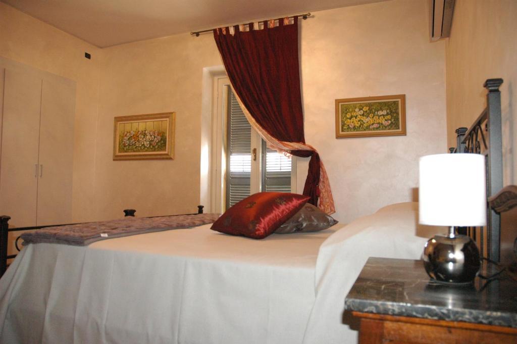 B&B Douce Maison Альба Номер фото