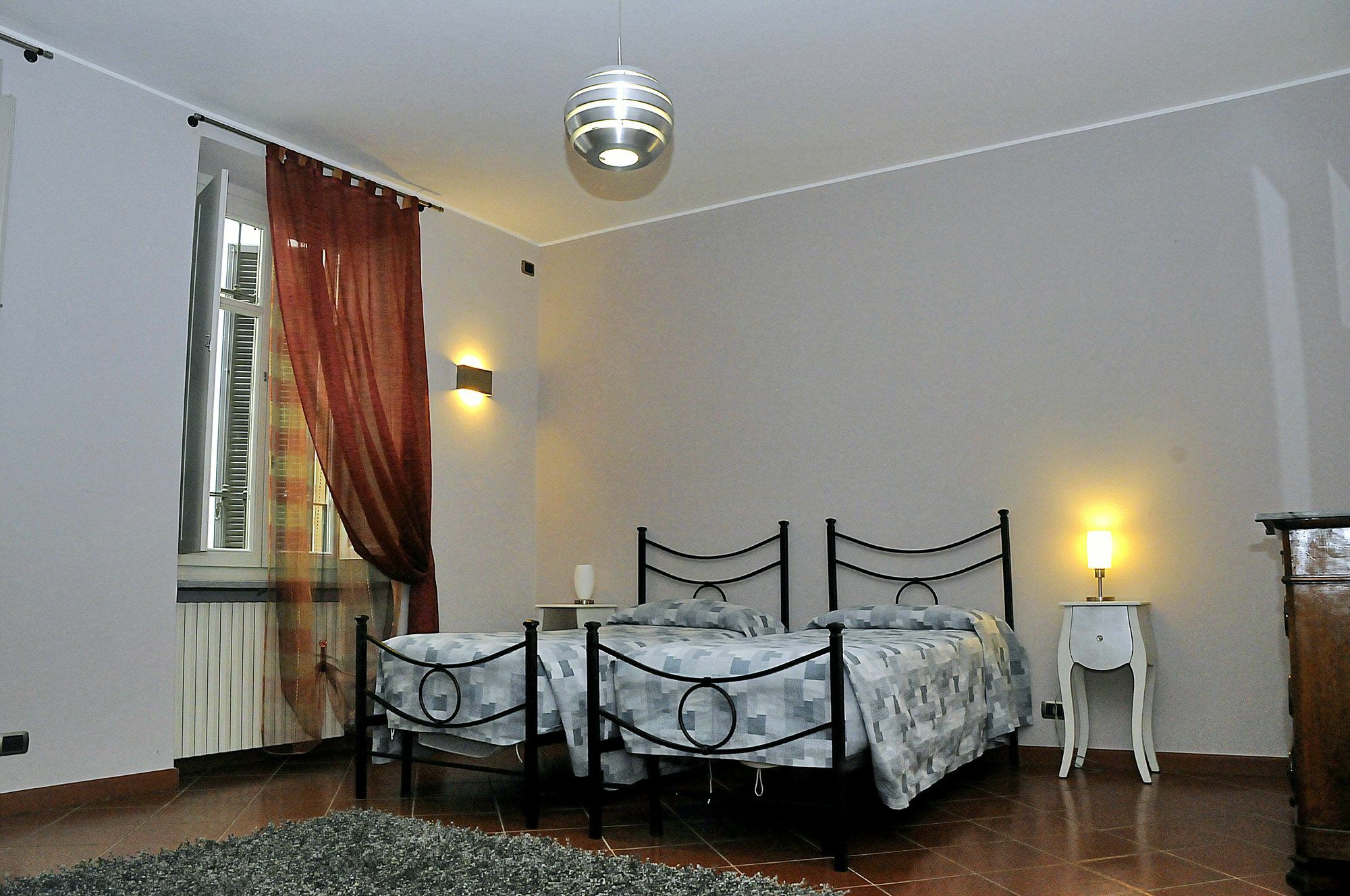 B&B Douce Maison Альба Экстерьер фото
